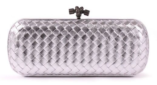 Replica Bottega Veneta Ladies Knot Silver Intrecciato Leather Top Black Metal Accessories Delicate Clutch